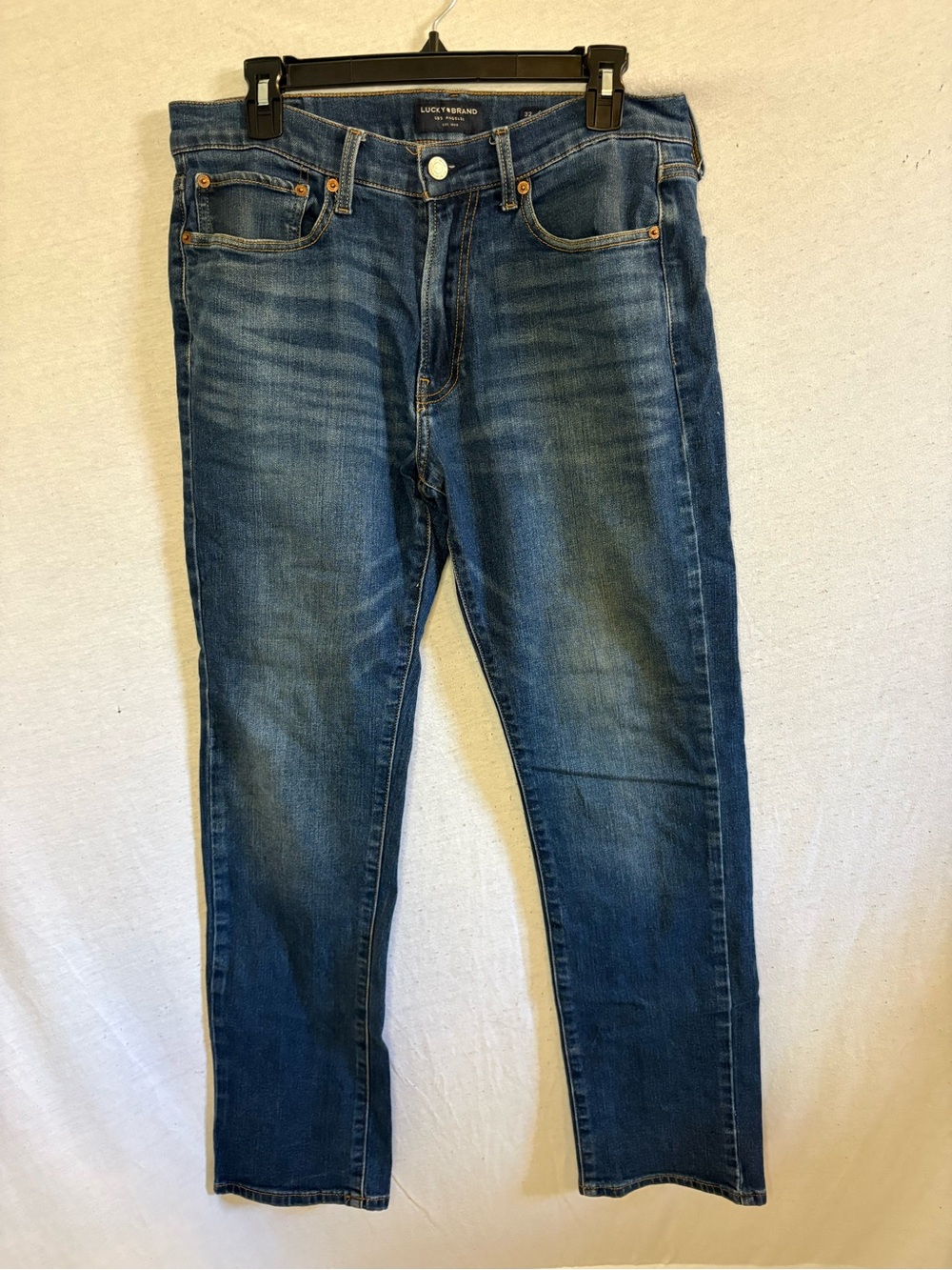 Lucky Brand 410 Athletic Slim Jeans Men’s 32x30 28.5” Inseam Blue Stretch
